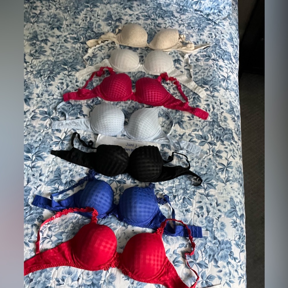 Marie Jo bras 34 c fits like a 34 B